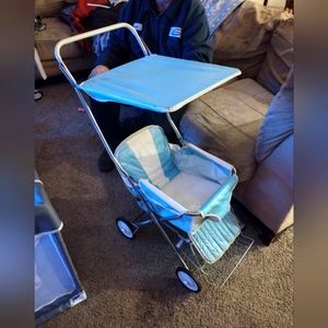 Vintage 1970's baby carriage